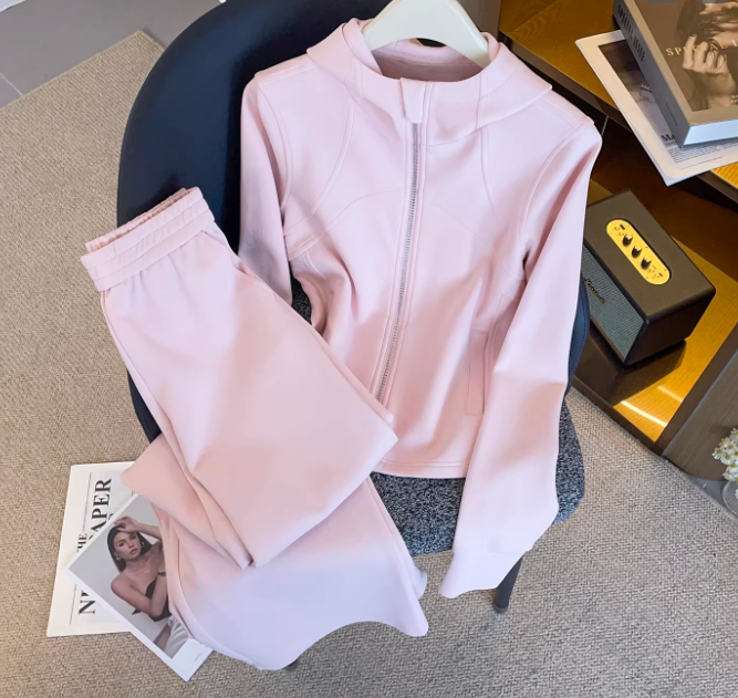 Lululemon Styled Set