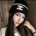 Chanel cashmere black and white knit hat